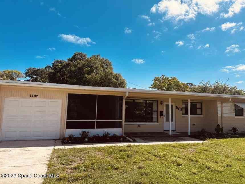 Homes For Sale - 1102 Greenwood Way<br/> Cocoa, FL 32922