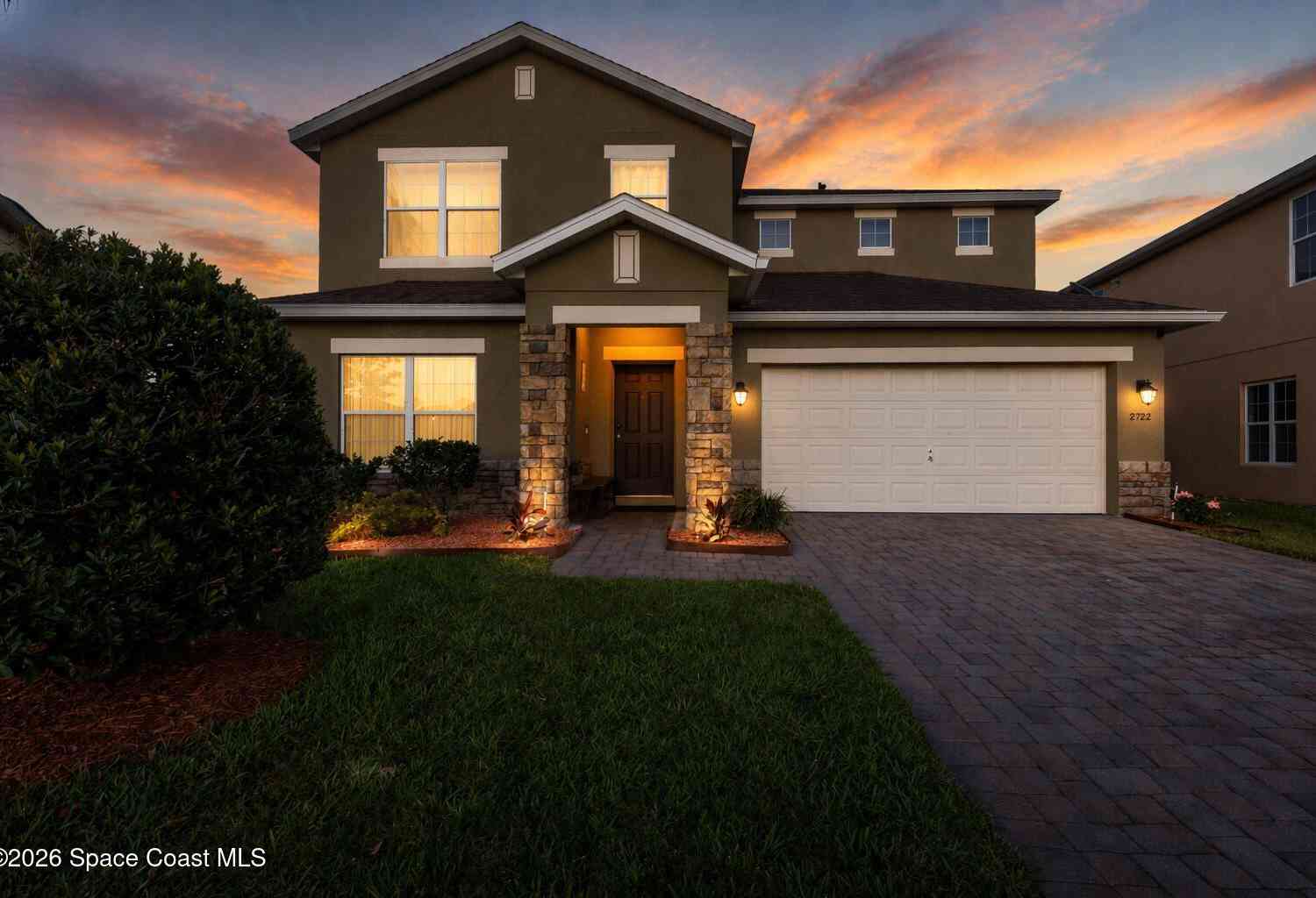Homes For Sale - 2722 Big Timber Drive<br/> Kissimmee, FL 34758