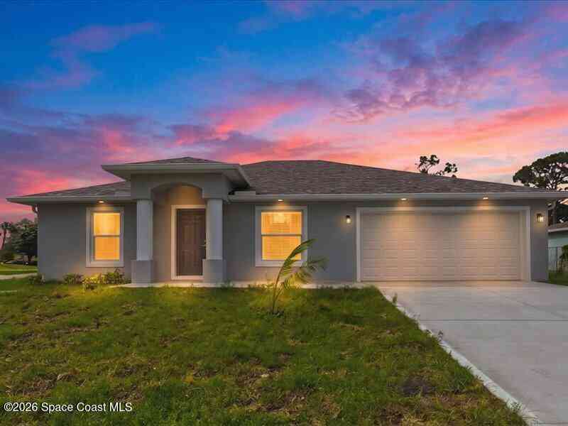 Homes For Sale - 640 Roth Court<br/> Palm Bay, FL 32909