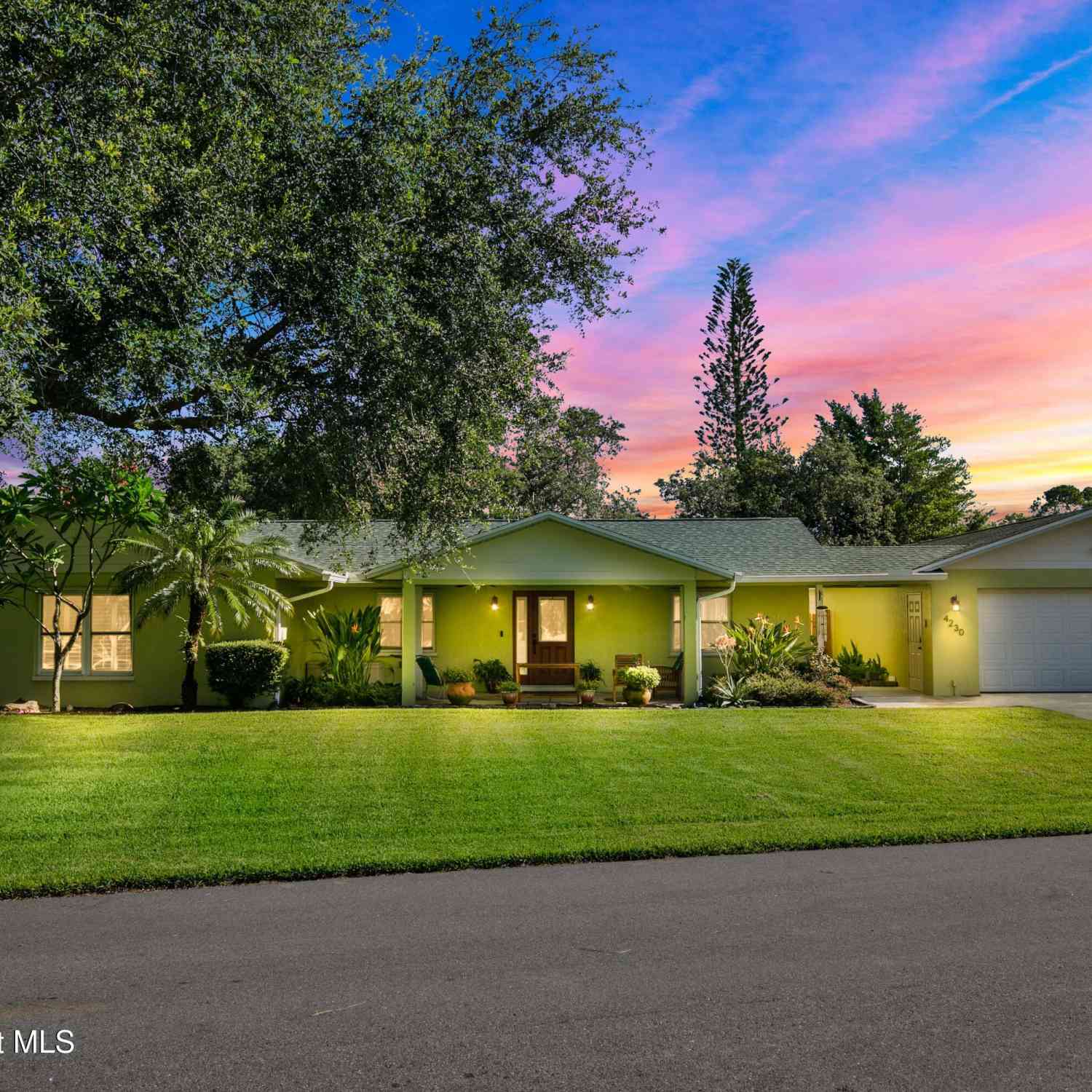 Homes For Sale - 4230 Havana Drive<br/> Cocoa, FL 32927