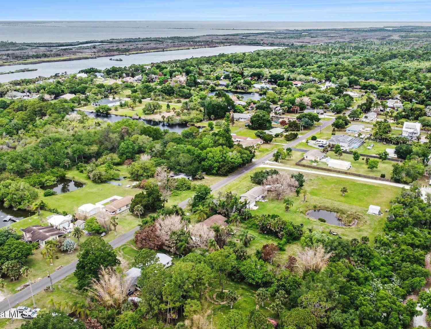 Mobile Home For Sale - 7610 Patti Drive<br/> Merritt Island, FL 32953
