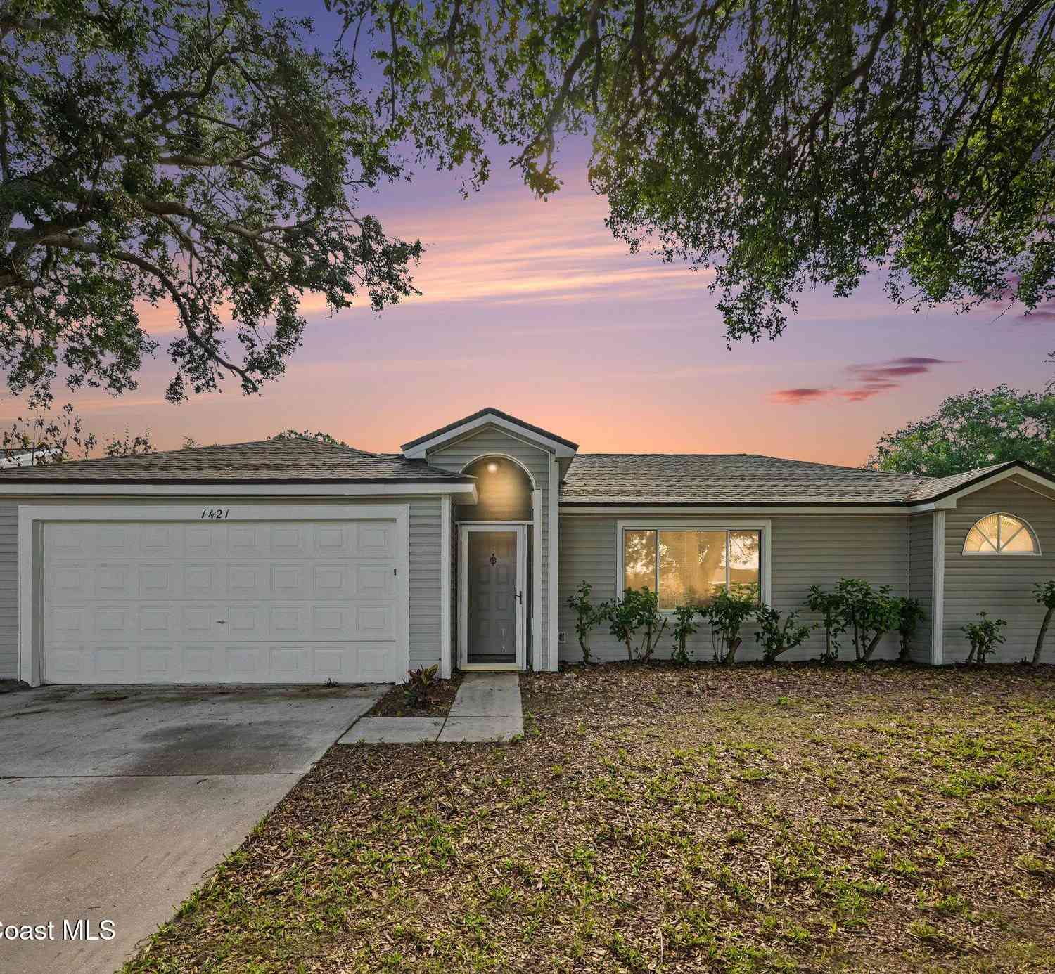 Homes For Sale - 1421 Emerson Drive<br/> Palm Bay, FL 32907