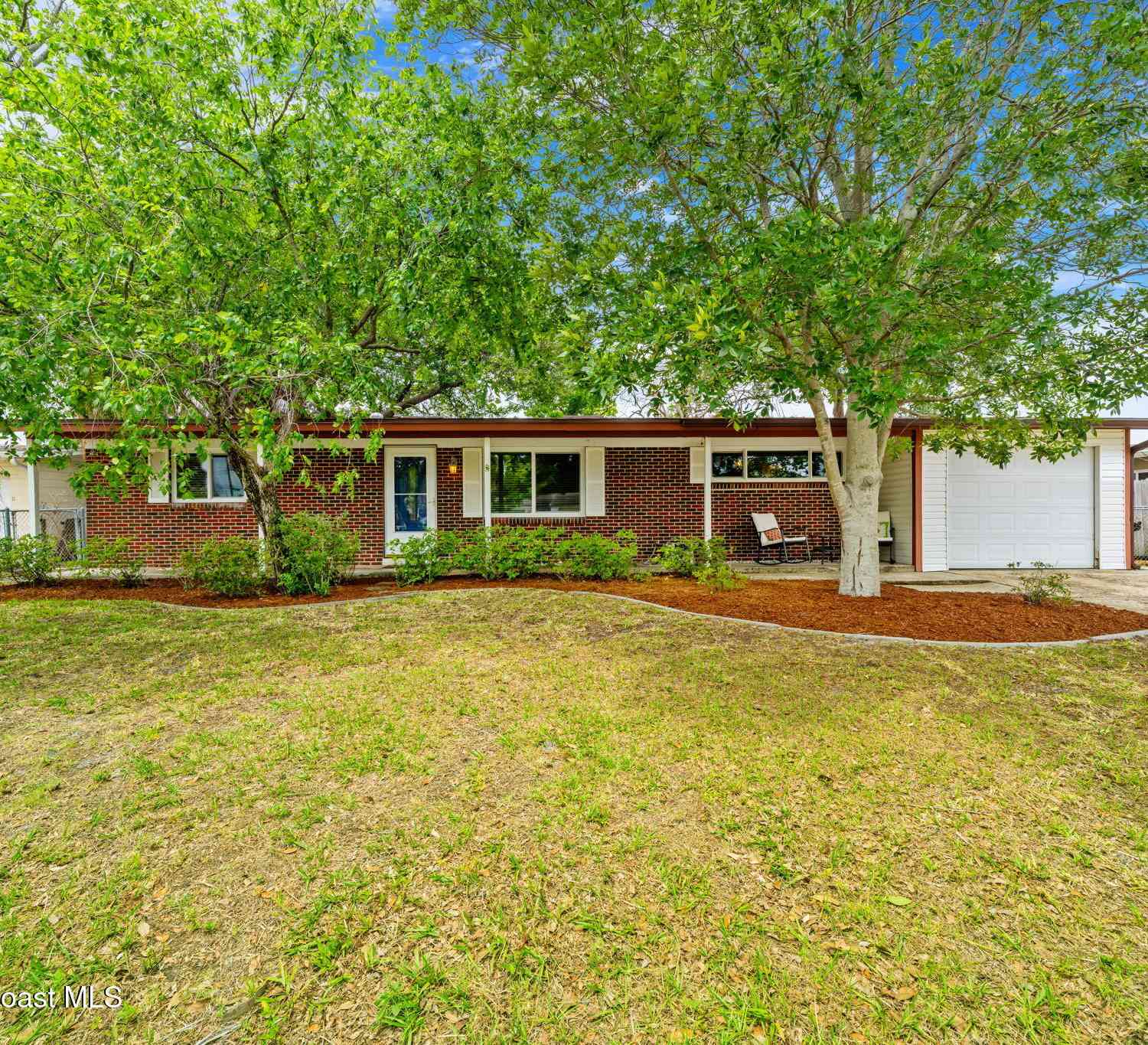 Homes For Sale - 245 E Lauren Court<br/> Merritt Island, FL 32952