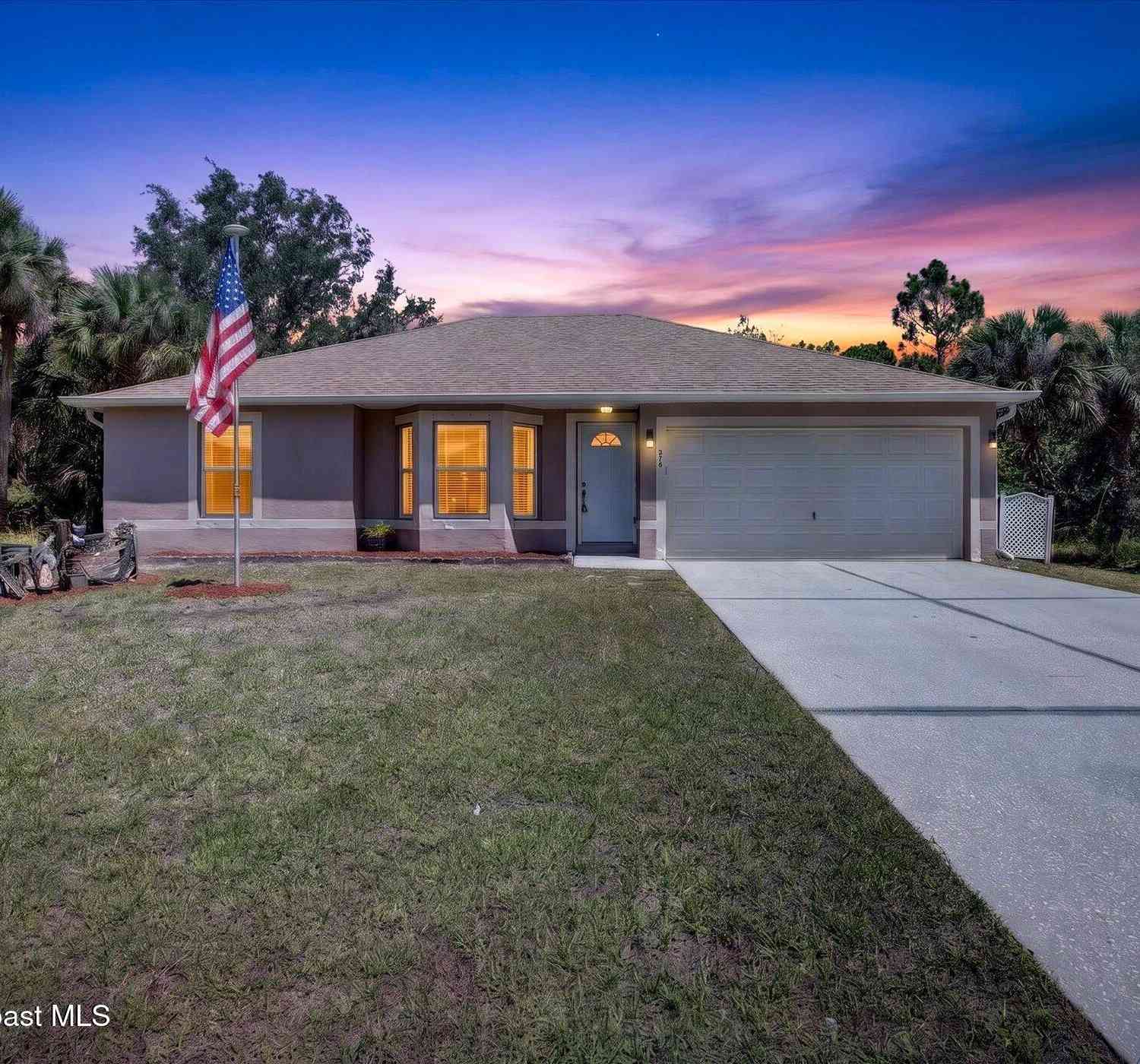 Homes For Sale - 479 Scanlon Road<br/> Palm Bay, FL 32908