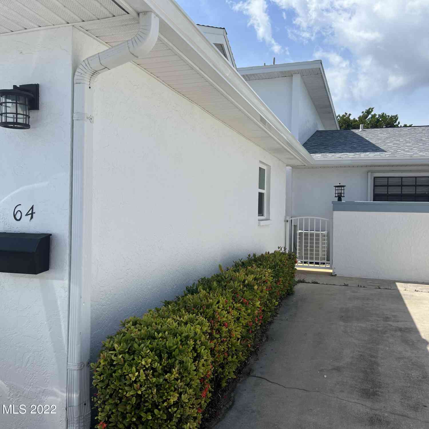 Townhouse For Rent - 335 Paradise Boulevard #64<br/> Indialantic, FL 32903