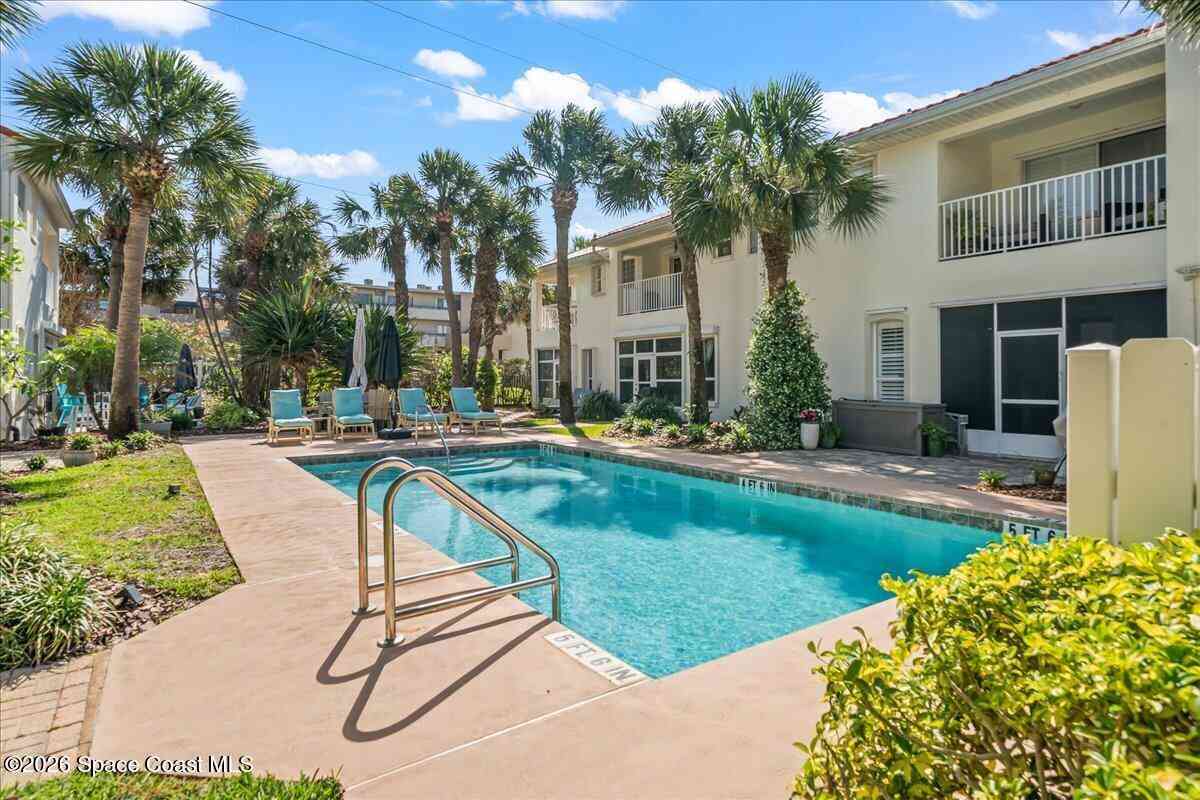 Townhouse For Sale - 101 Melbourne Avenue #A<br/> Indialantic, FL 32903