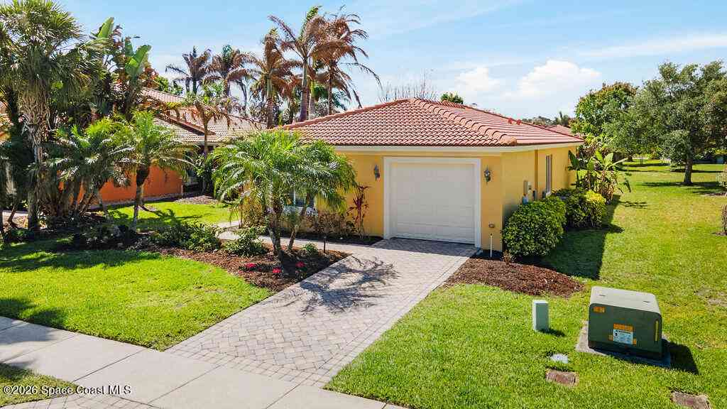Homes For Sale - 4139 56th Lane<br/> Vero Beach, FL 32967