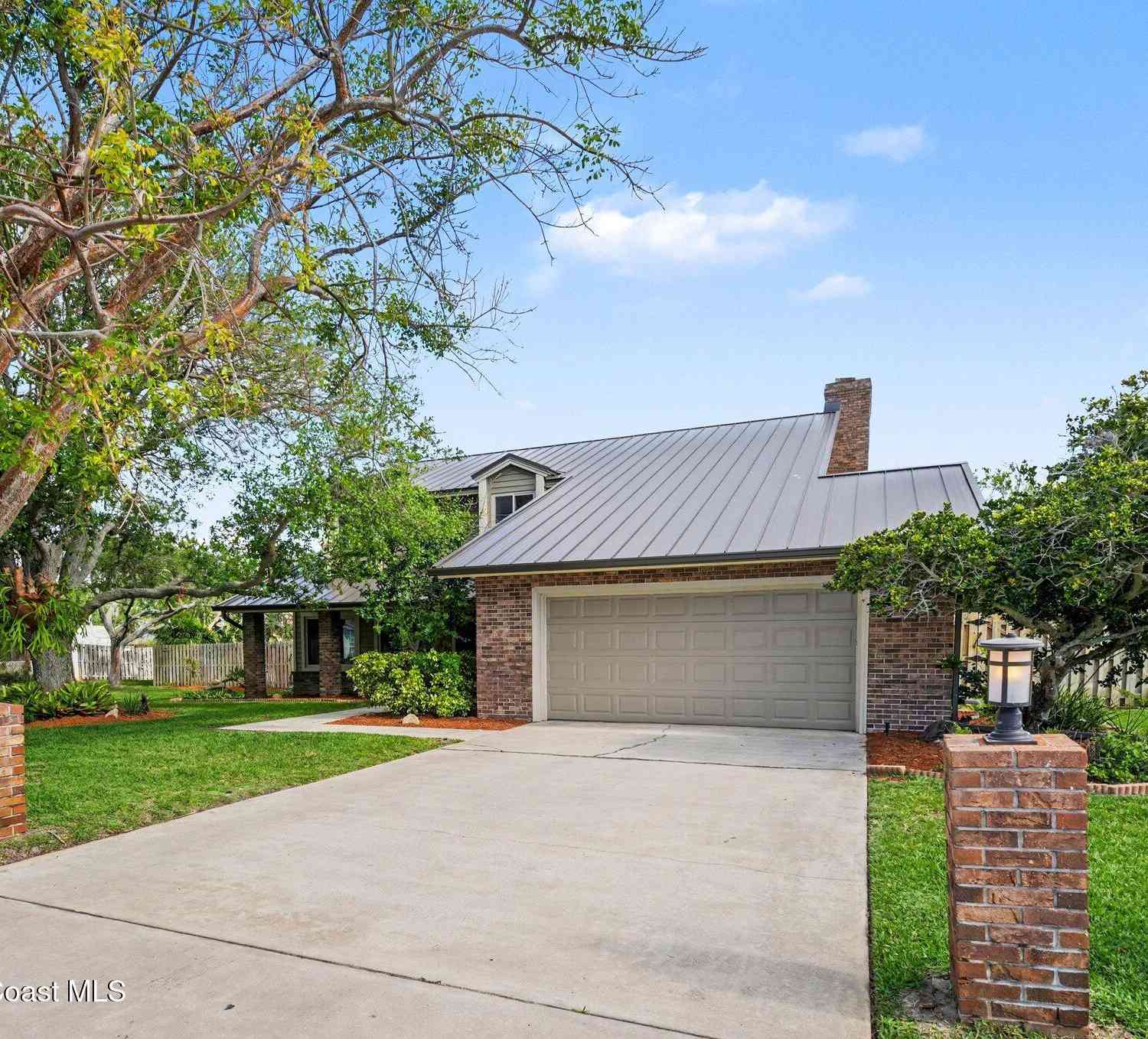 Homes For Sale - 568 Rio Casa Drive<br/> Indialantic, FL 32903