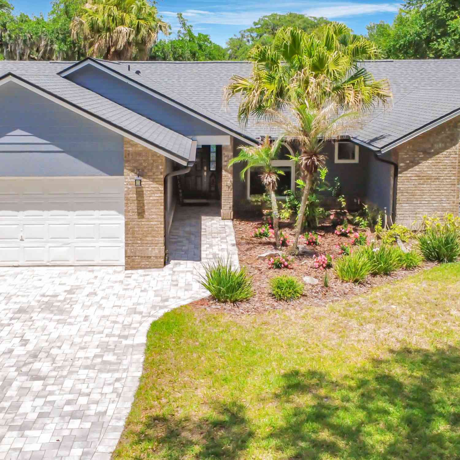 Homes For Sale - 1001 Willa Drive<br/> Seminole County, Oviedo, FL 32765