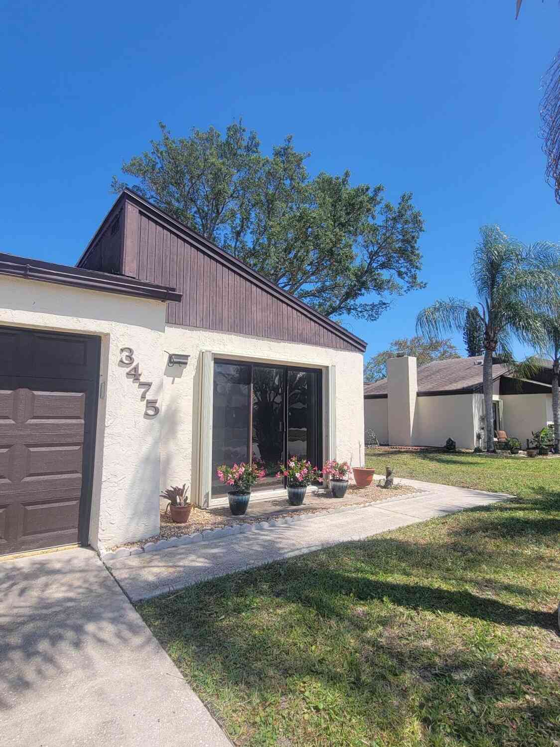 Homes For Sale - 3475 Sandpiper Court<br/> Melbourne, FL 32935