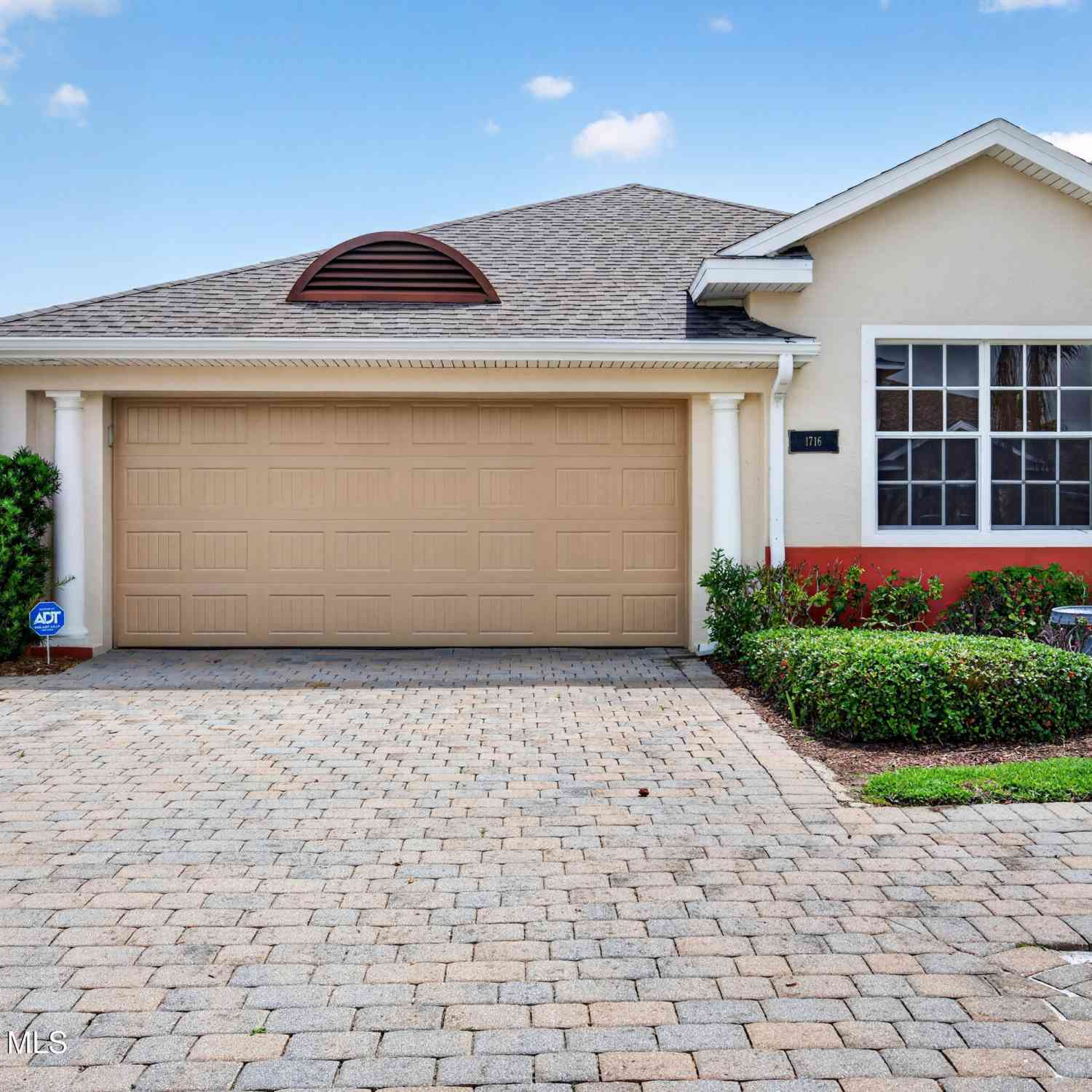Townhouse For Sale - 1716 Donegal Drive<br/> Melbourne, FL 32940