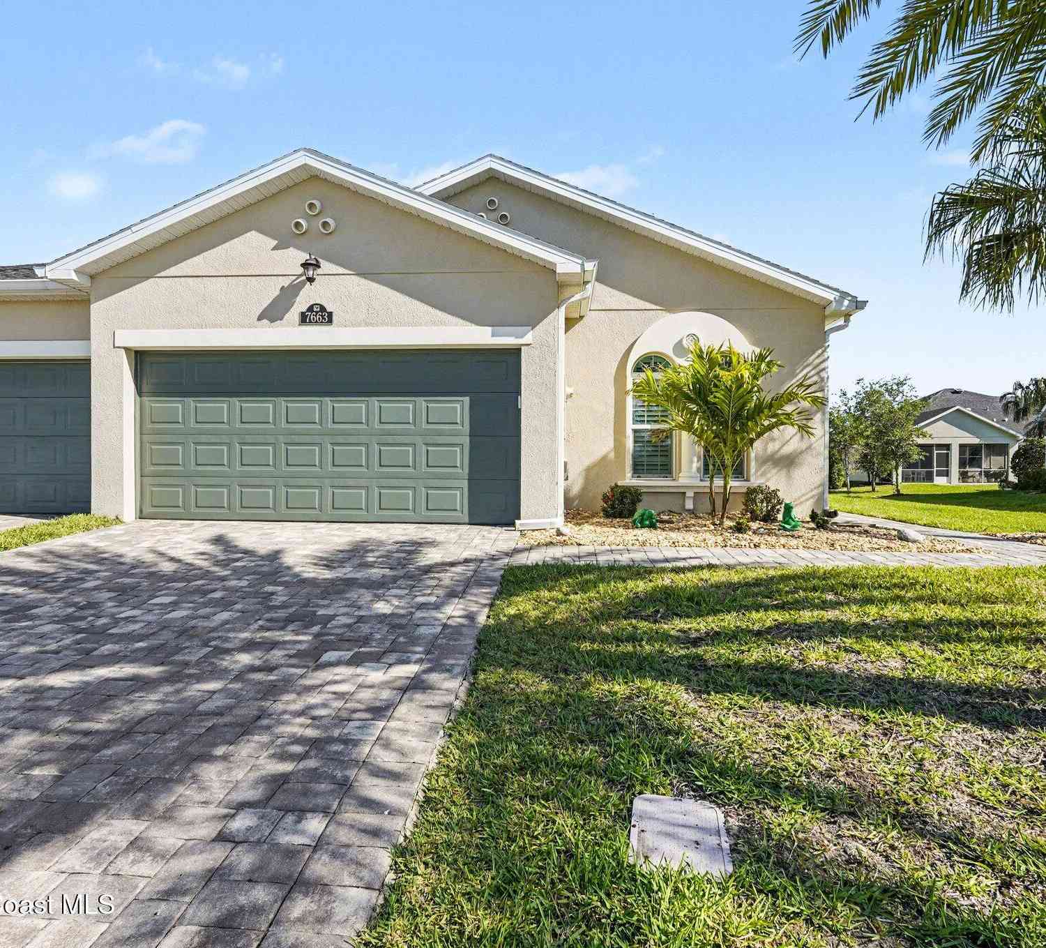 Townhouse For Sale - 7663 Loren Cove Drive<br/> Melbourne, FL 32940