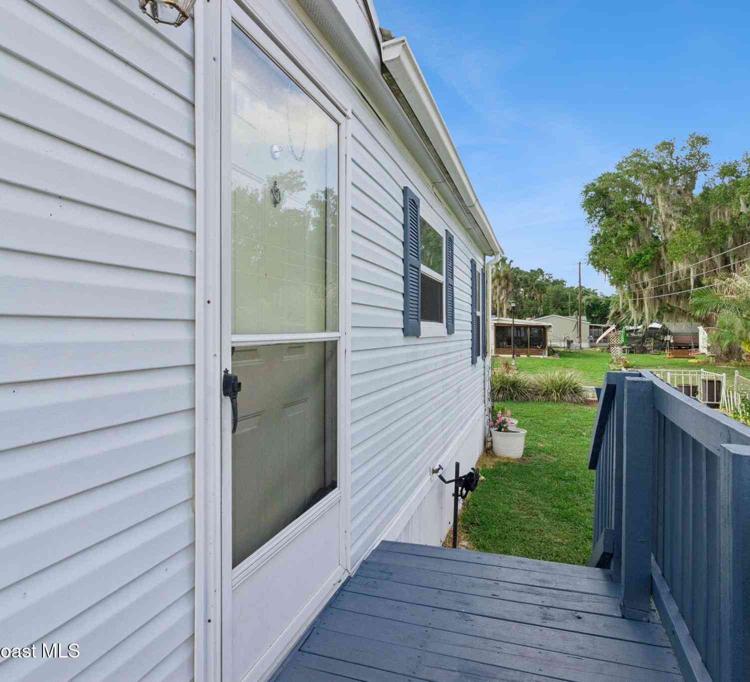 Mobile Home For Sale - 3100 Mark Lane<br/> Lake Wales, FL 33898