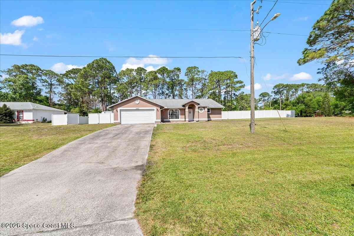 Homes For Sale - 6480 Golfview Avenue<br/> Cocoa, FL 32927