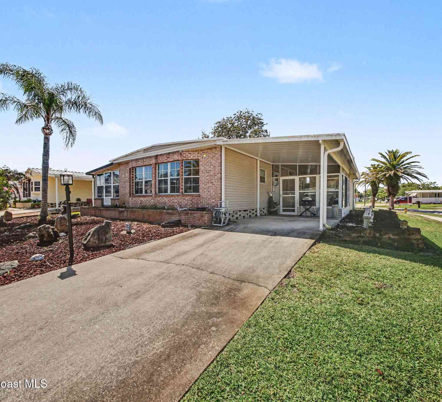 Mobile Home For Sale - 732 Dove Avenue<br/> Port Orange, FL 32129