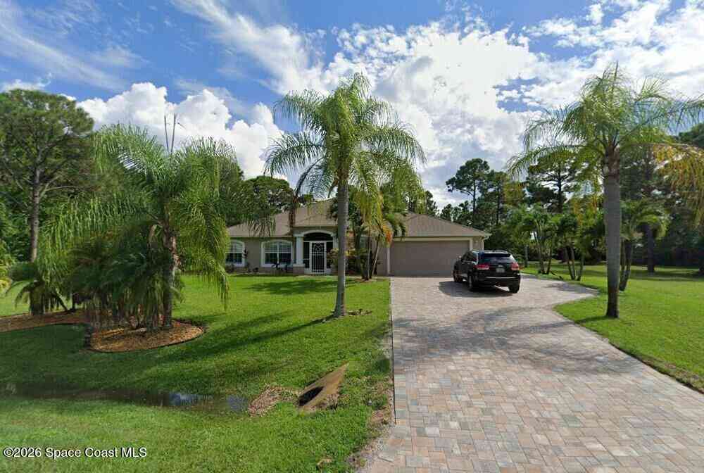 Homes For Sale - 7100 Hacienda Drive<br/> Grant, FL 32949