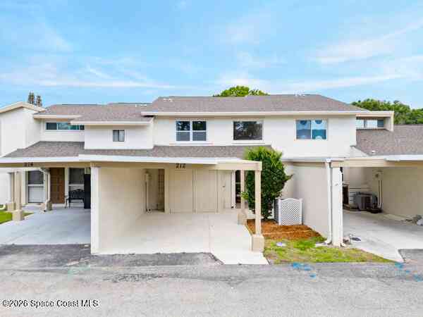 Townhouse For Sale - 212 Augusta Way<br/> Melbourne, FL 32940