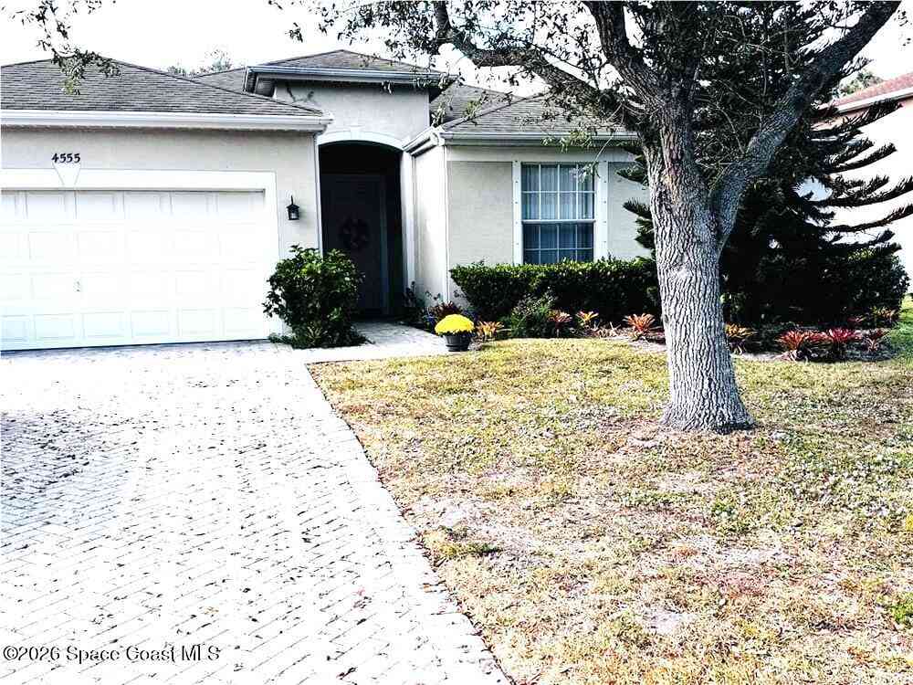 Homes For Rent - 4555 61st Terrace<br/> Vero Beach, FL 32967