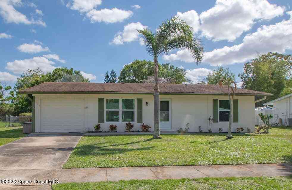 Homes For Sale - 268 SW Lucero Drive<br/> Saint Lucie County, Port St. Lucie, FL 34983