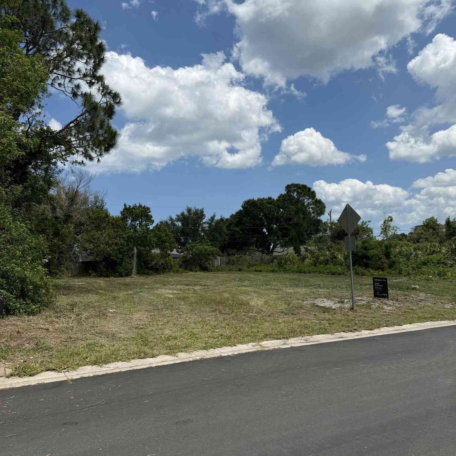Vacant Land For Sale - 137 Mabry Street<br/> Sebastian, FL 32958