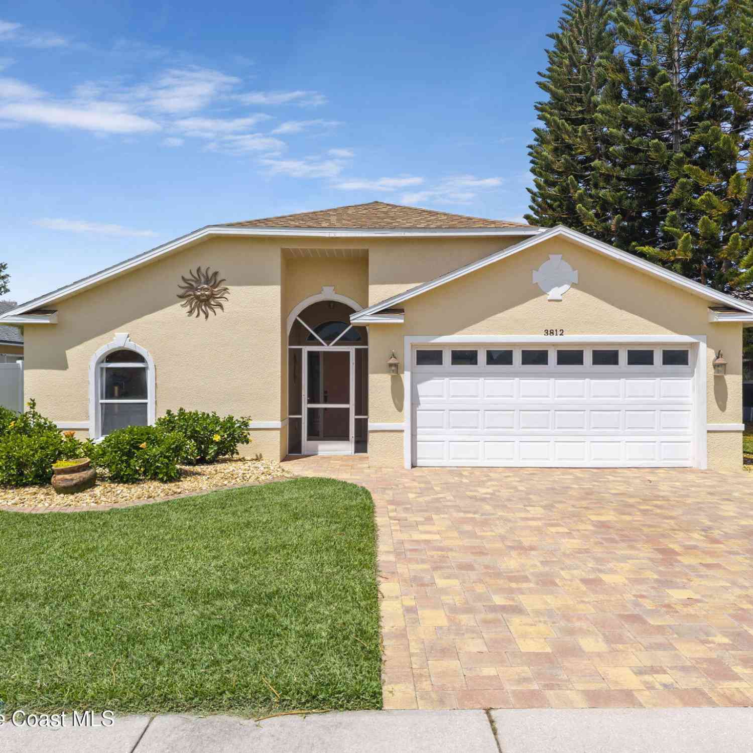Homes For Sale - 3812 Sunbeam Court<br/> Merritt Island, FL 32953