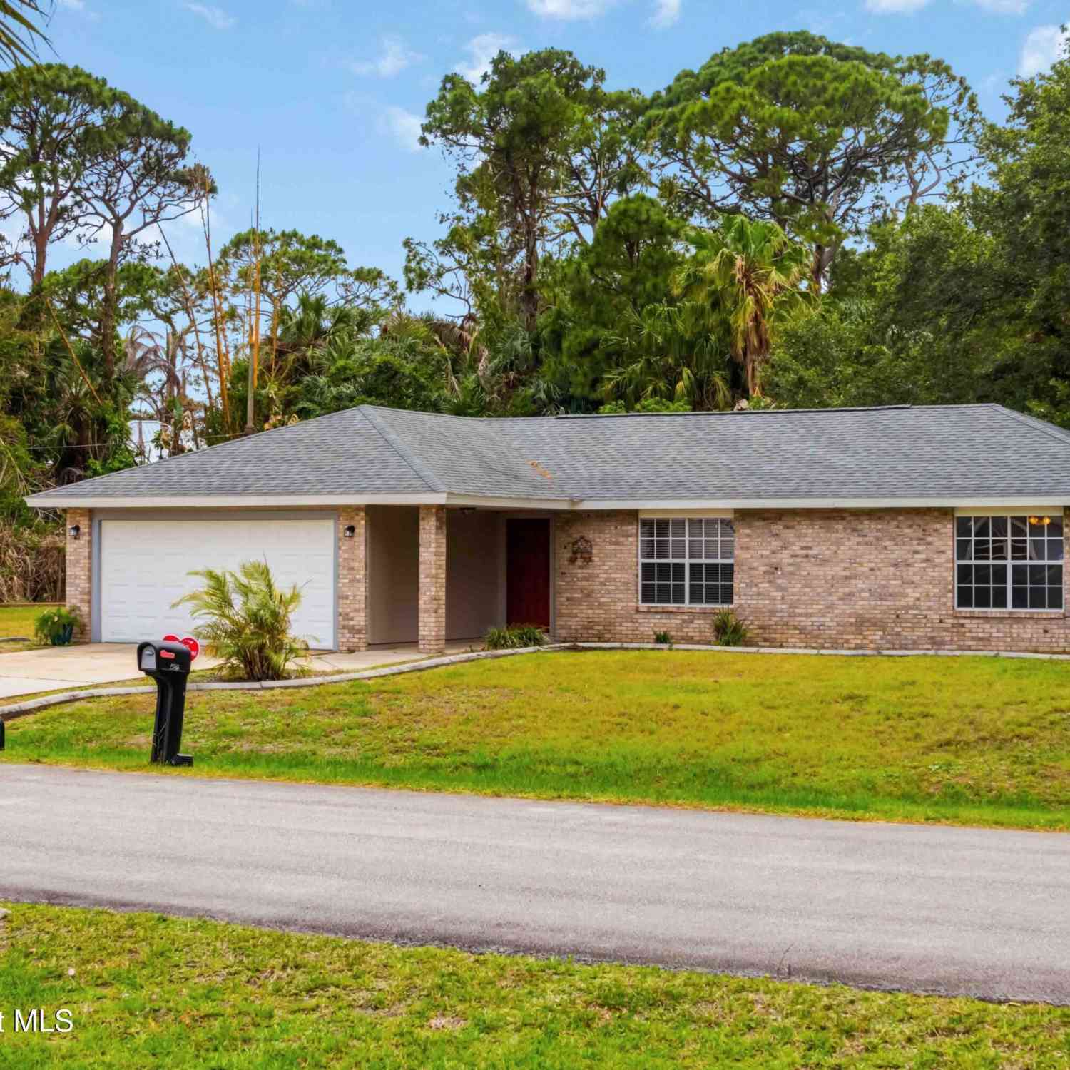 Homes For Sale - 582 Sea Crest Avenue<br/> Palm Bay, FL 32908