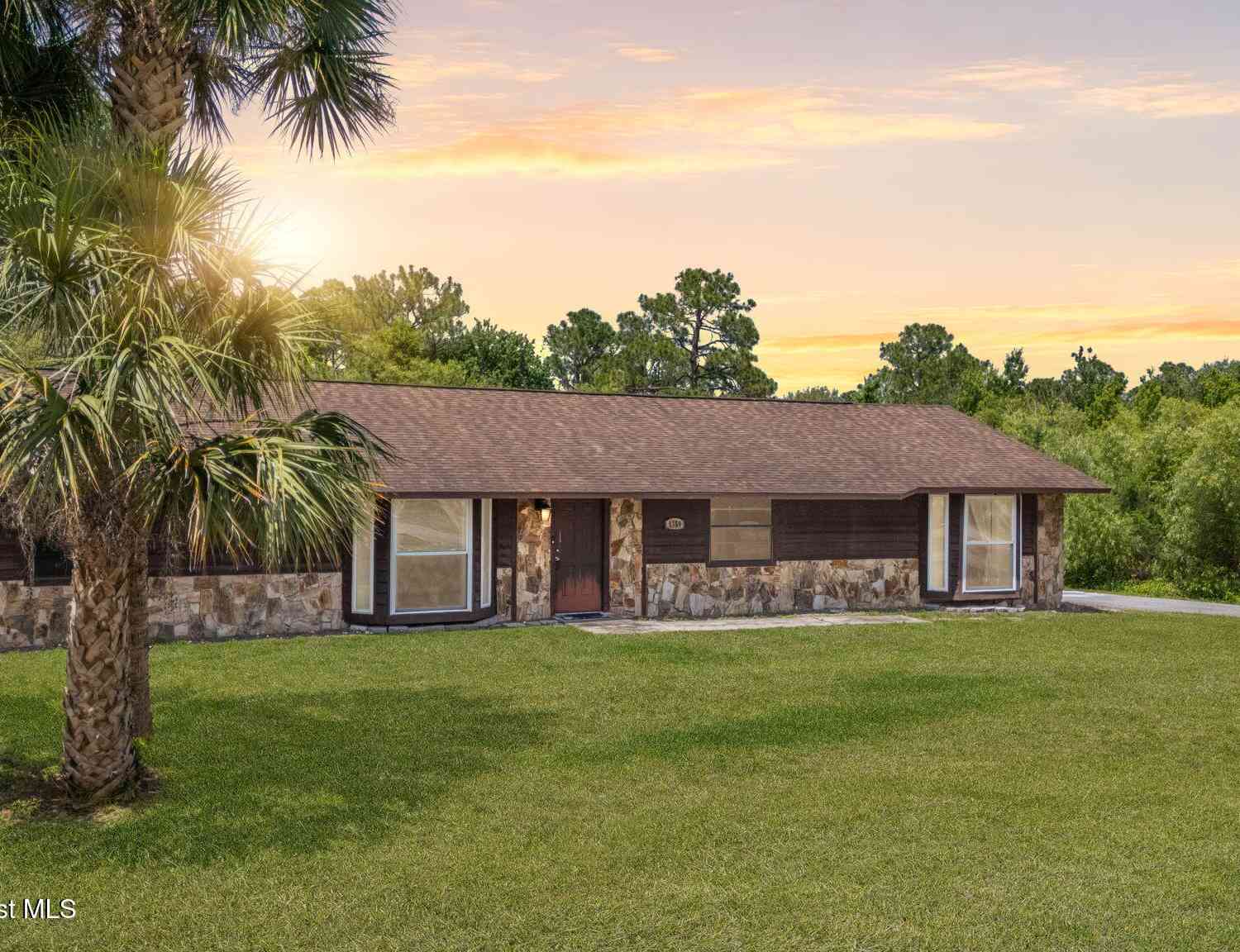Homes For Sale - 1750 Dee Drive<br/> Merritt Island, FL 32953