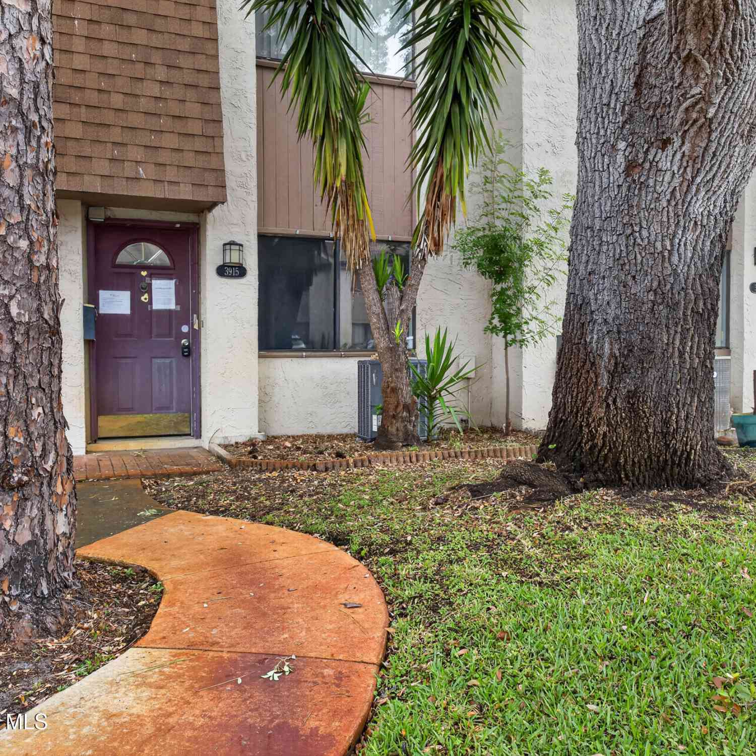 Townhouse For Sale - 3915 Mount Sterling Avenue<br/> Titusville, FL 32780