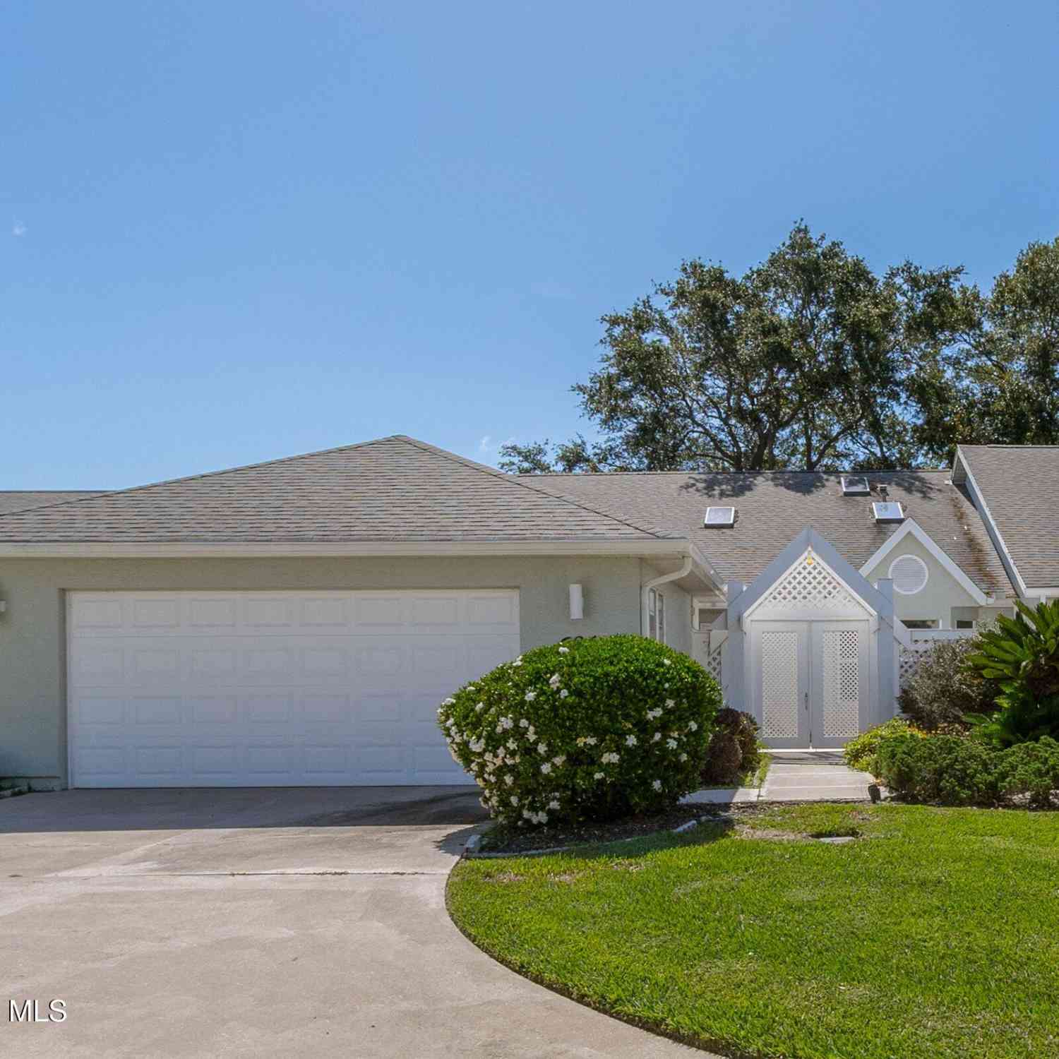 Townhouse For Sale - 604 Brookwood Place<br/> Melbourne, FL 32940