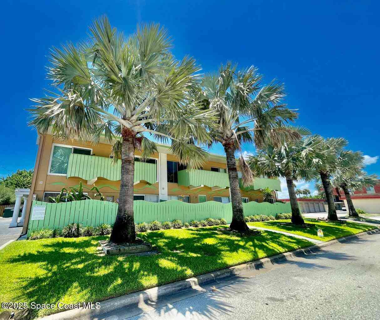 Condo For Rent - 801 S Brevard Avenue #I<br/> Cocoa Beach, FL 32931