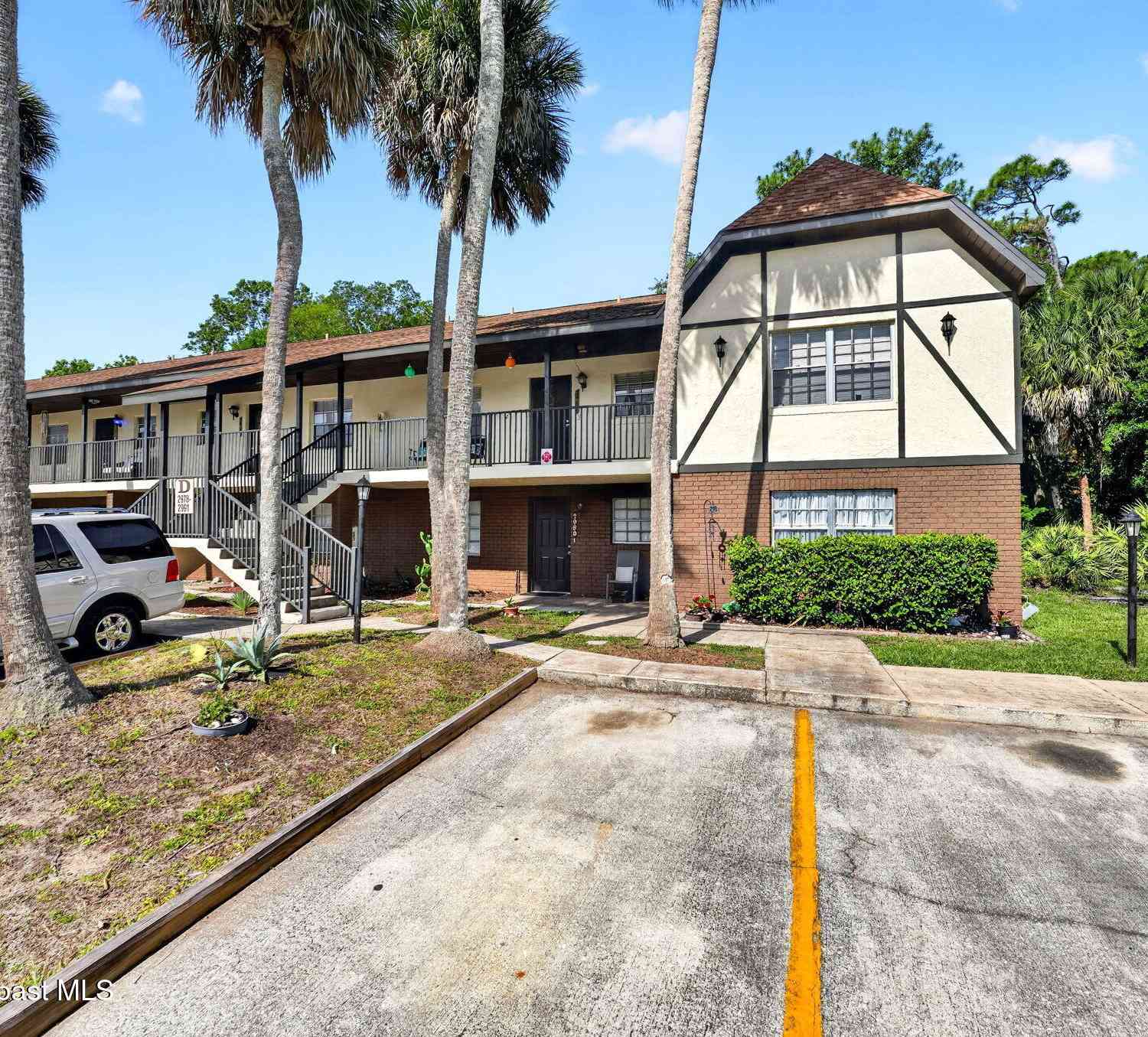 Condo For Sale - 2978 Sir Hamilton Circle #7<br/> Titusville, FL 32780
