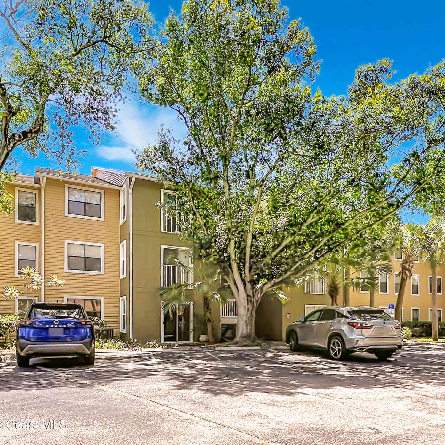 Condo For Sale - 225 S Tropical Trail #601<br/> Merritt Island, FL 32952