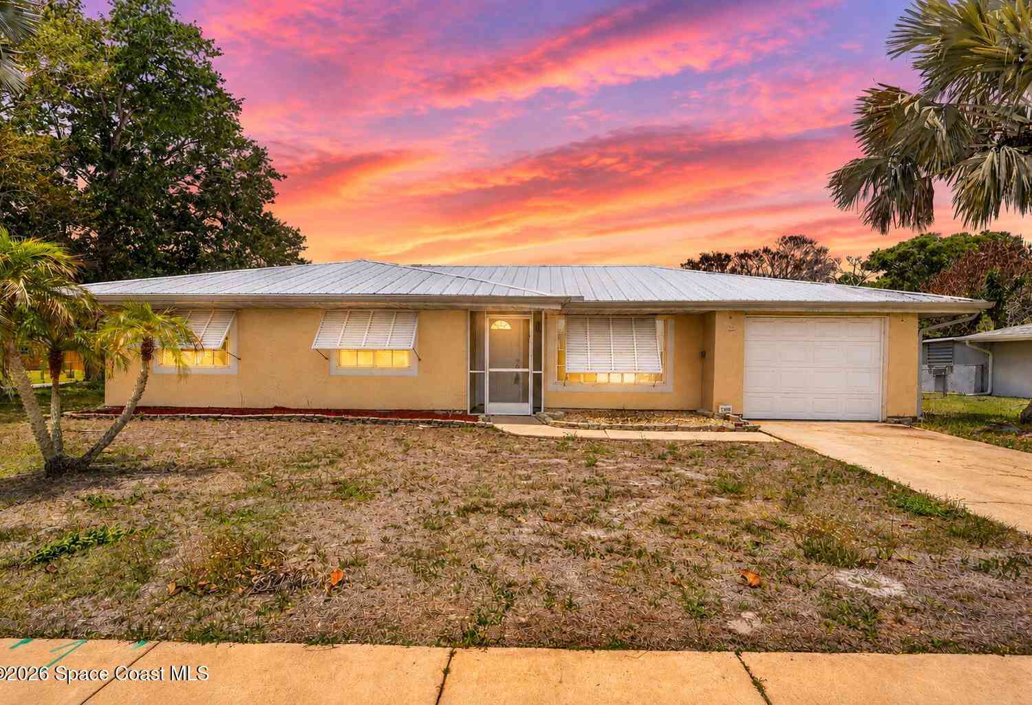 Homes For Sale - 1340 Mariposa Drive<br/> Palm Bay, FL 32905