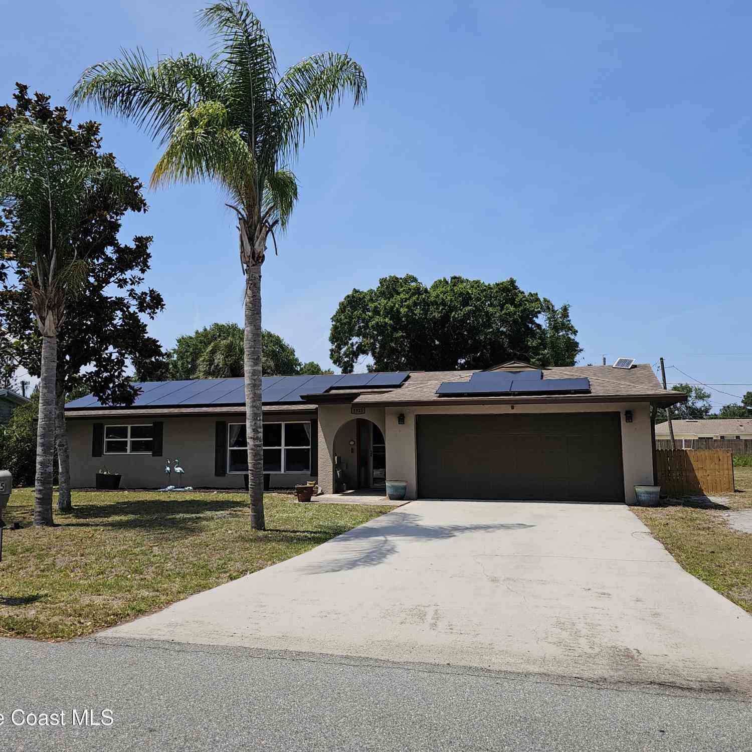 Homes For Sale - 1925 Bradway Street<br/> Palm Bay, FL 32905