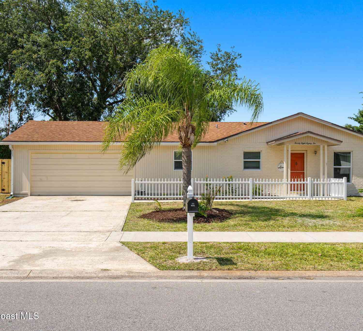 Homes For Sale - 2882 Pennington Place<br/> Melbourne, FL 32935