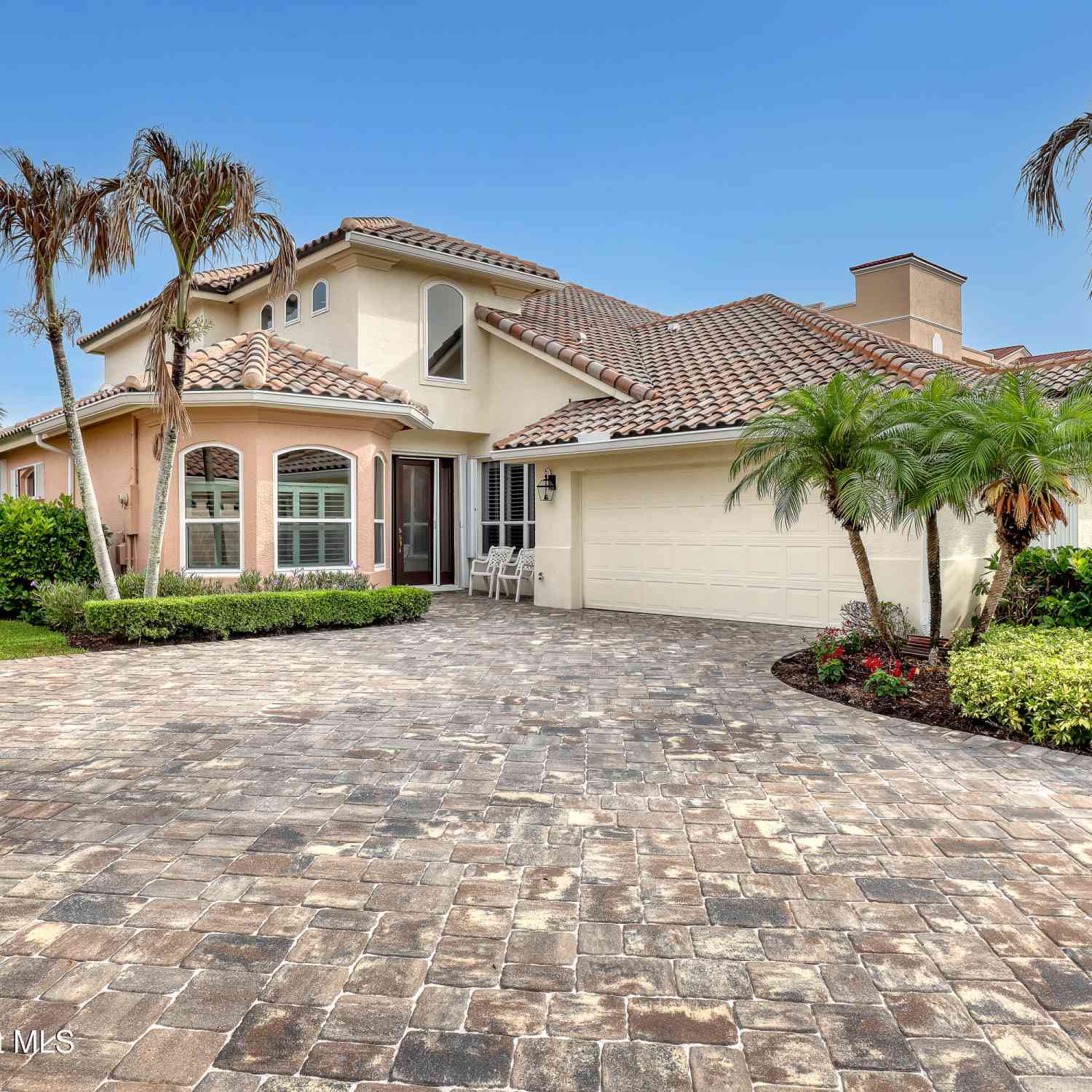 Townhouse For Sale - 122 Whaler Drive<br/> Melbourne Beach, FL 32951