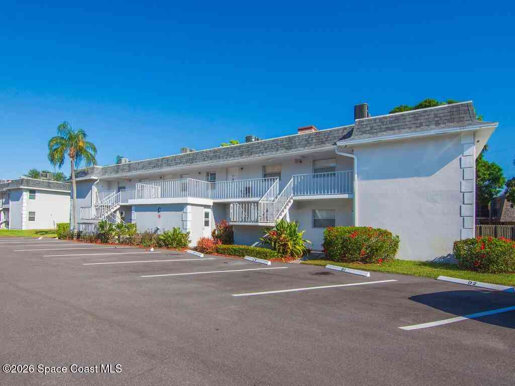 Condo For Sale - 1166 6th Avenue #C5<br/> Vero Beach, FL 32960