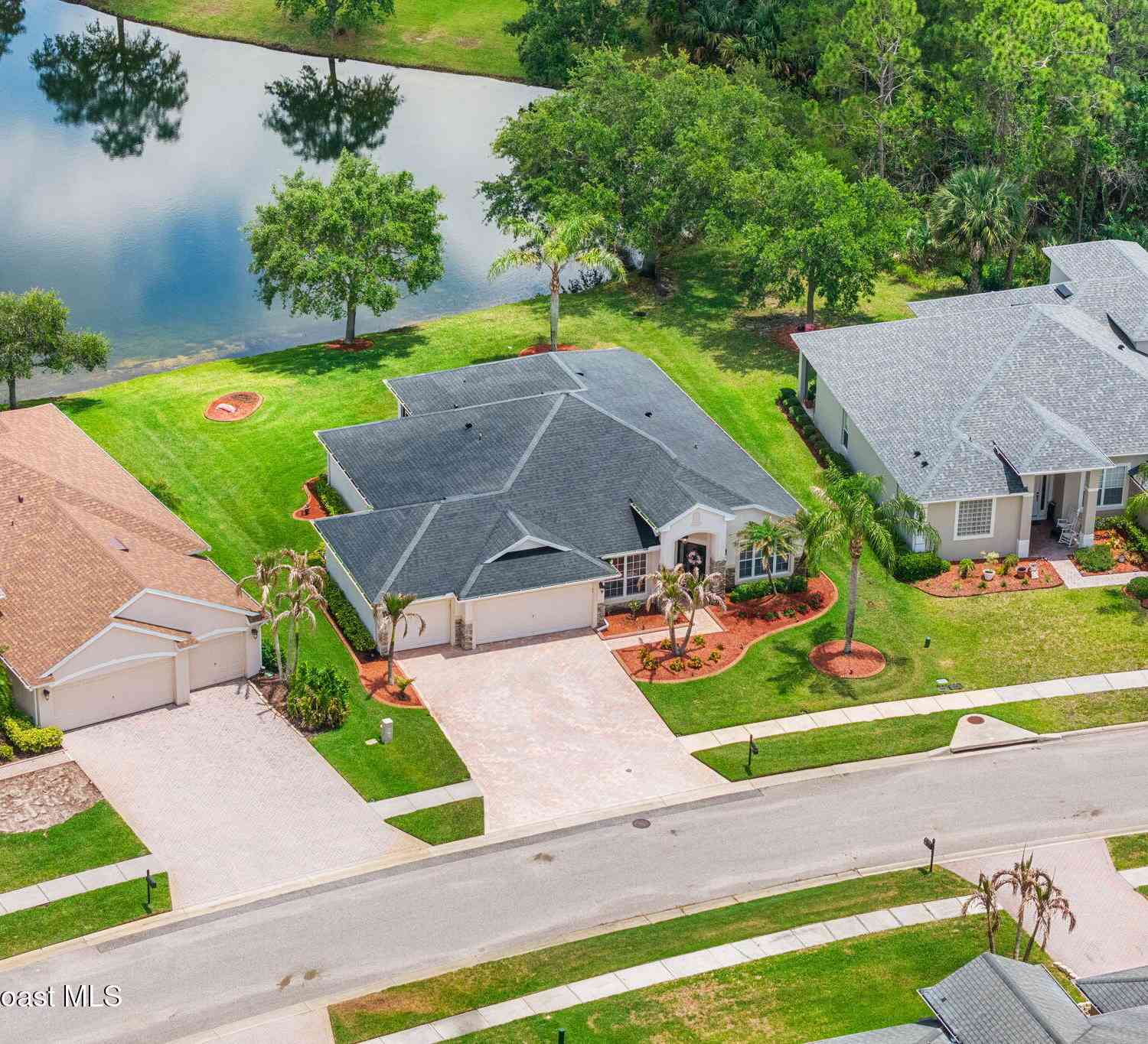 Homes For Sale - 109 Brandy Creek Circle<br/> Palm Bay, FL 32909