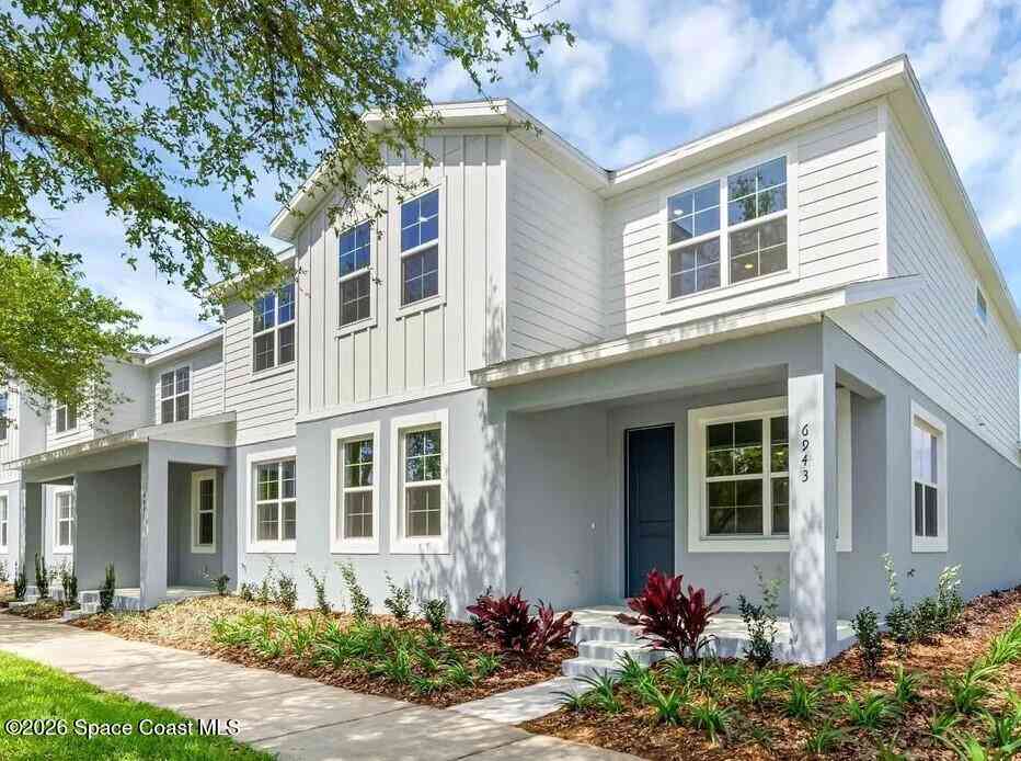 Townhouse For Sale - 6943 Five Oaks Drive<br/> Harmony, FL 34773