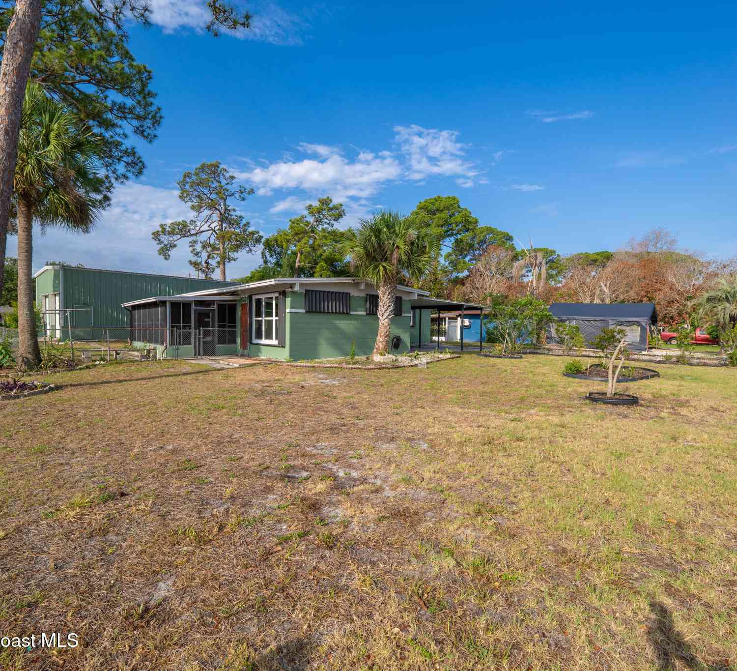 Homes For Sale - 1101 Hickory Lane<br/> Cocoa, FL 32922