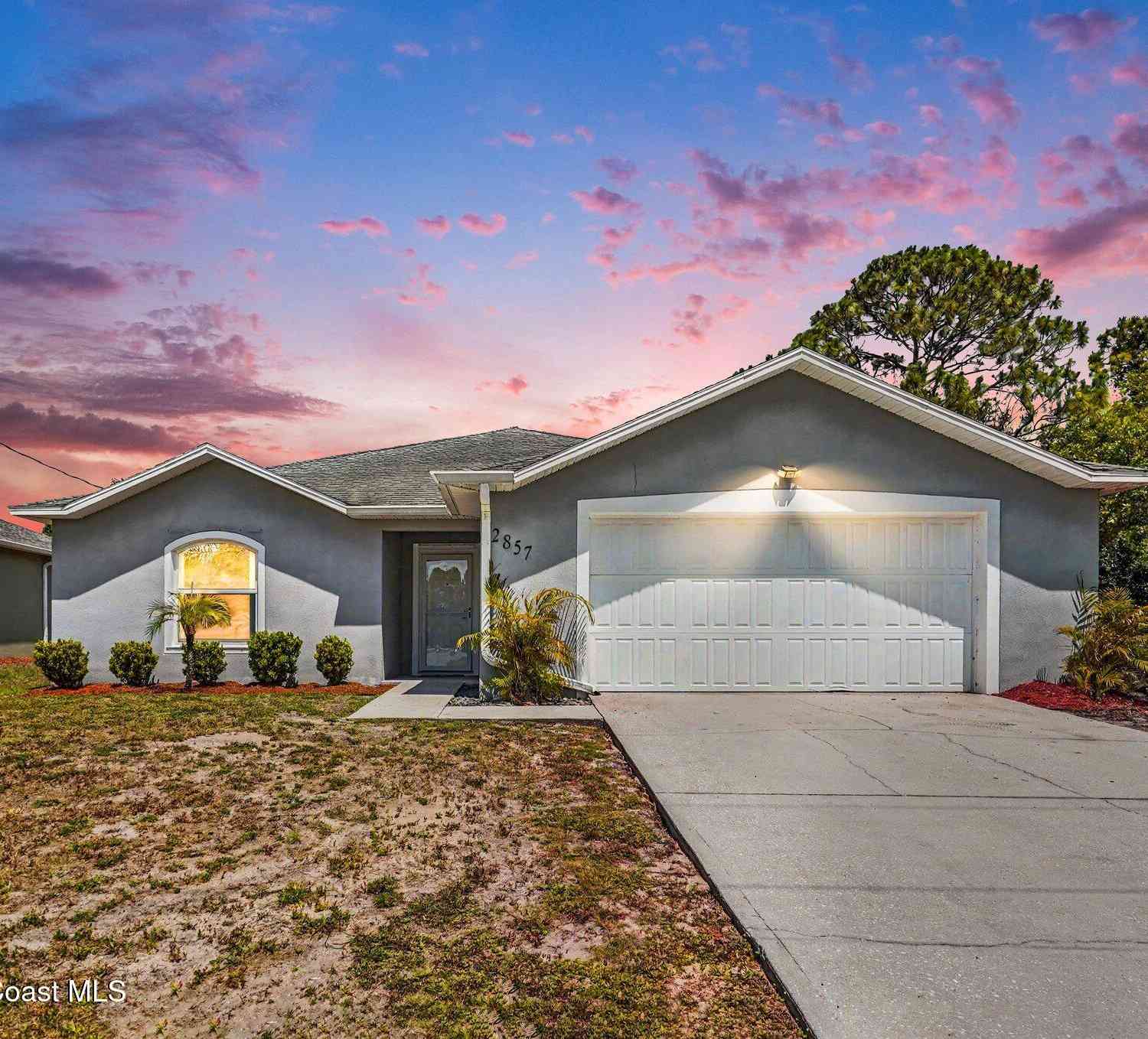 Homes For Sale - 2857 Foxglove Avenue<br/> Palm Bay, FL 32908