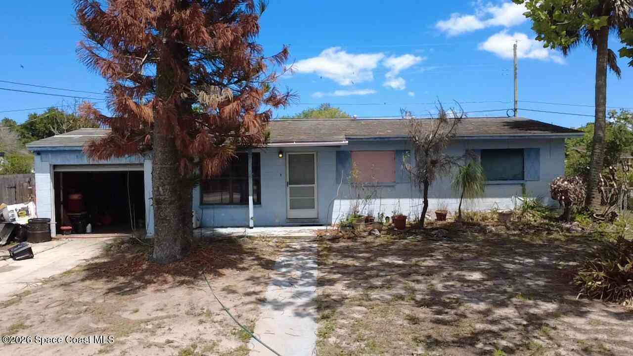 Homes For Sale - 65 Sky Lane<br/> Titusville, FL 32796