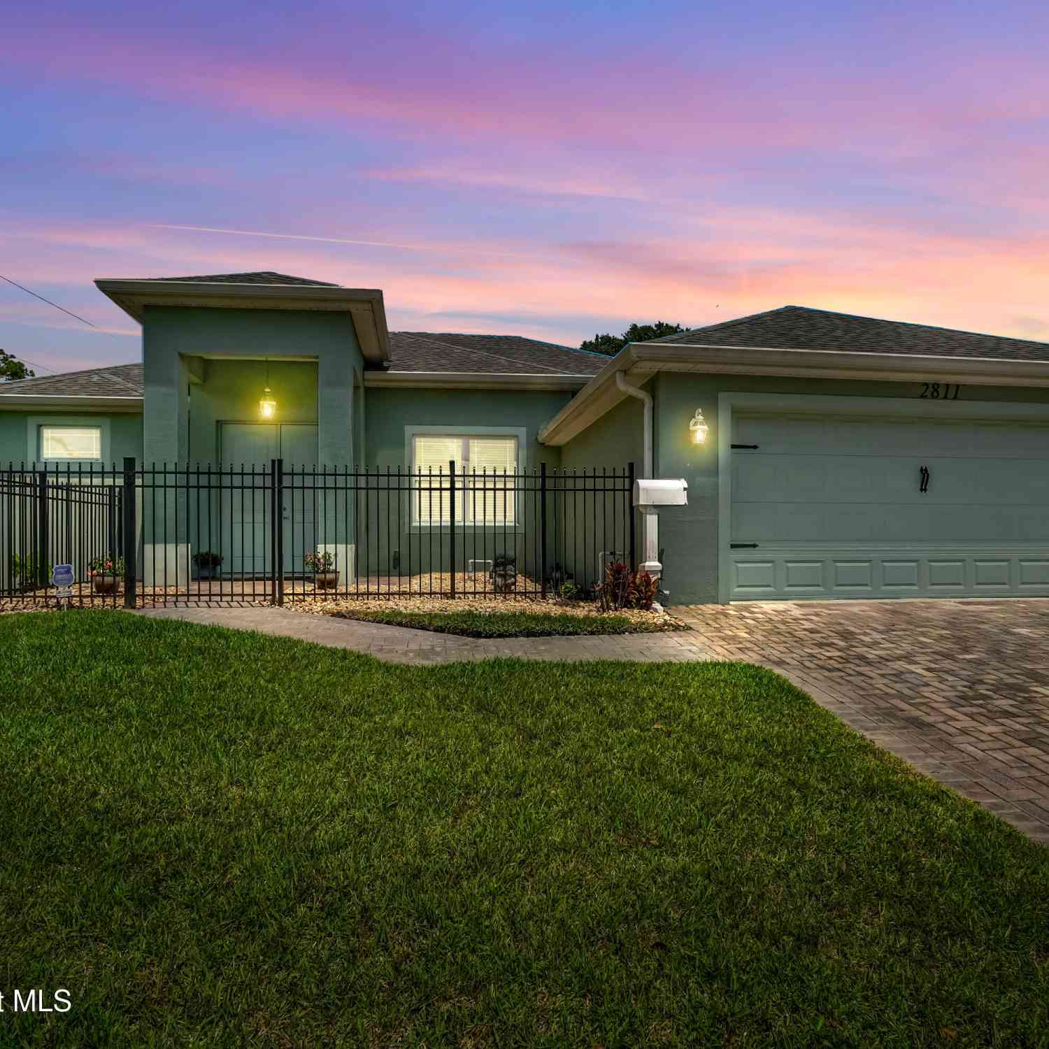Homes For Sale - 2811 Emerson Drive<br/> Palm Bay, FL 32909
