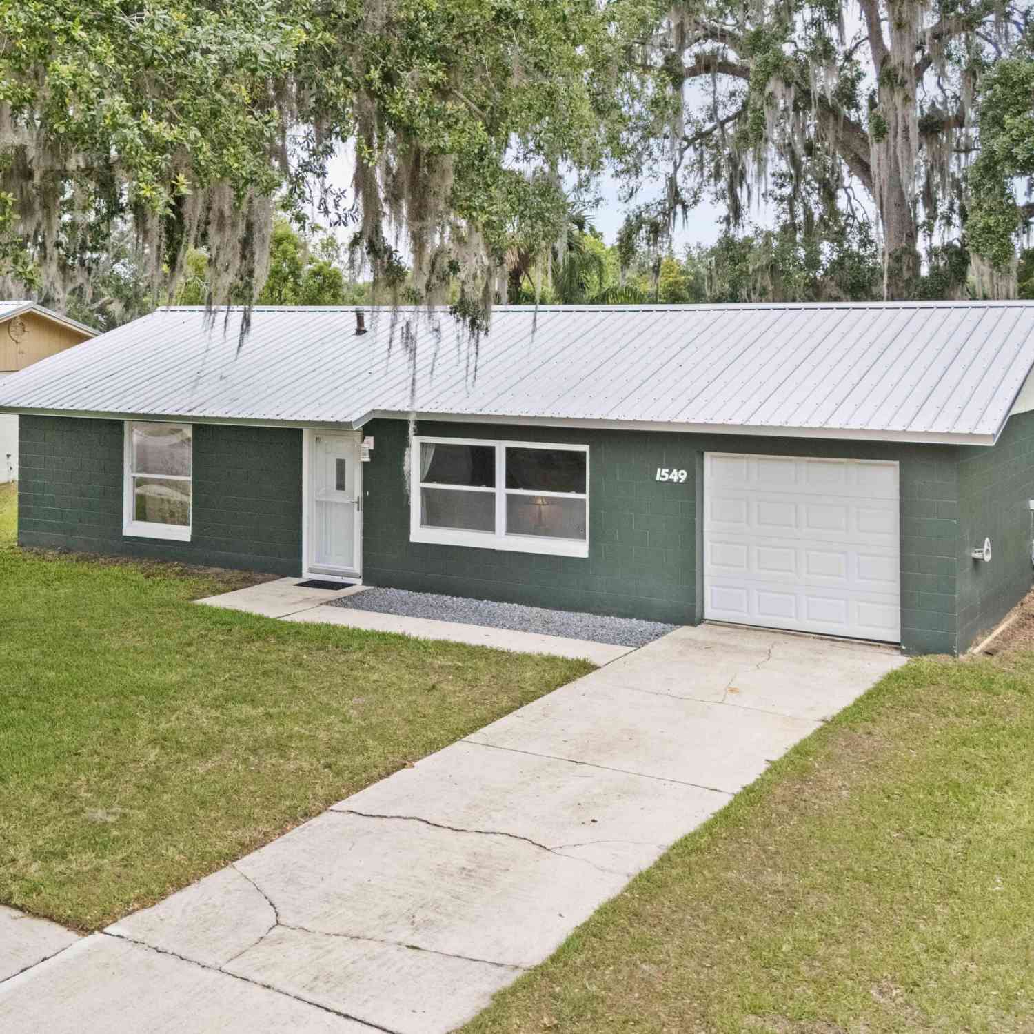 Homes For Sale - 1549 Liberty Tree Road<br/> Titusville, FL 32796