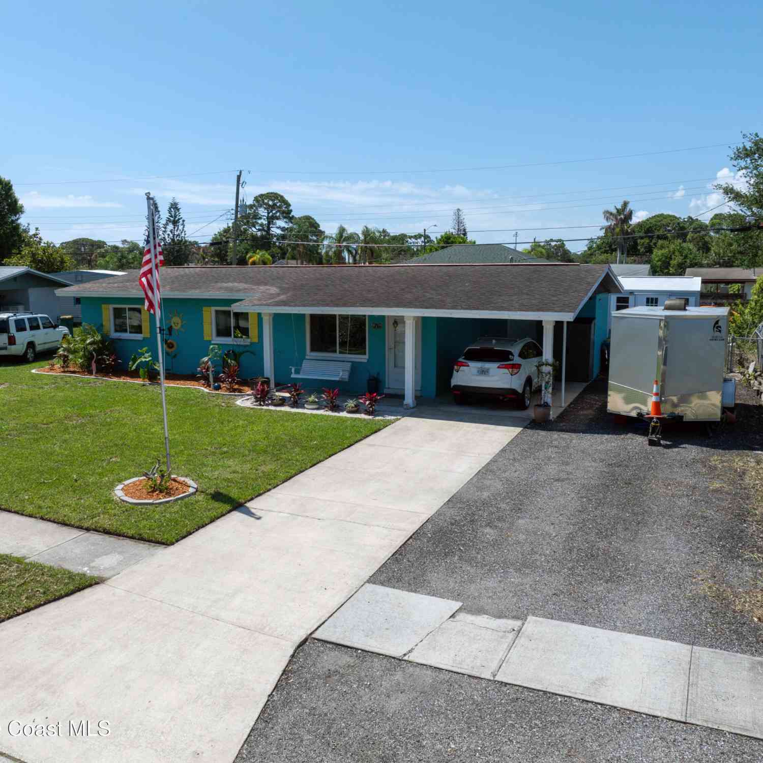 Homes For Sale - 165 Moore Avenue<br/> Merritt Island, FL 32952
