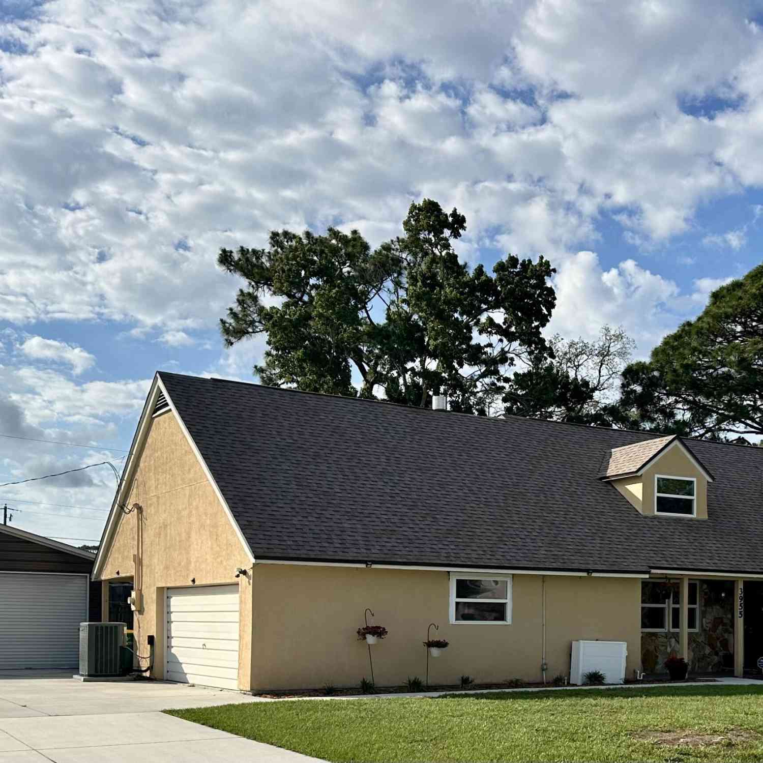 Homes For Sale - 3955 Oakland Street<br/> Cocoa, FL 32927
