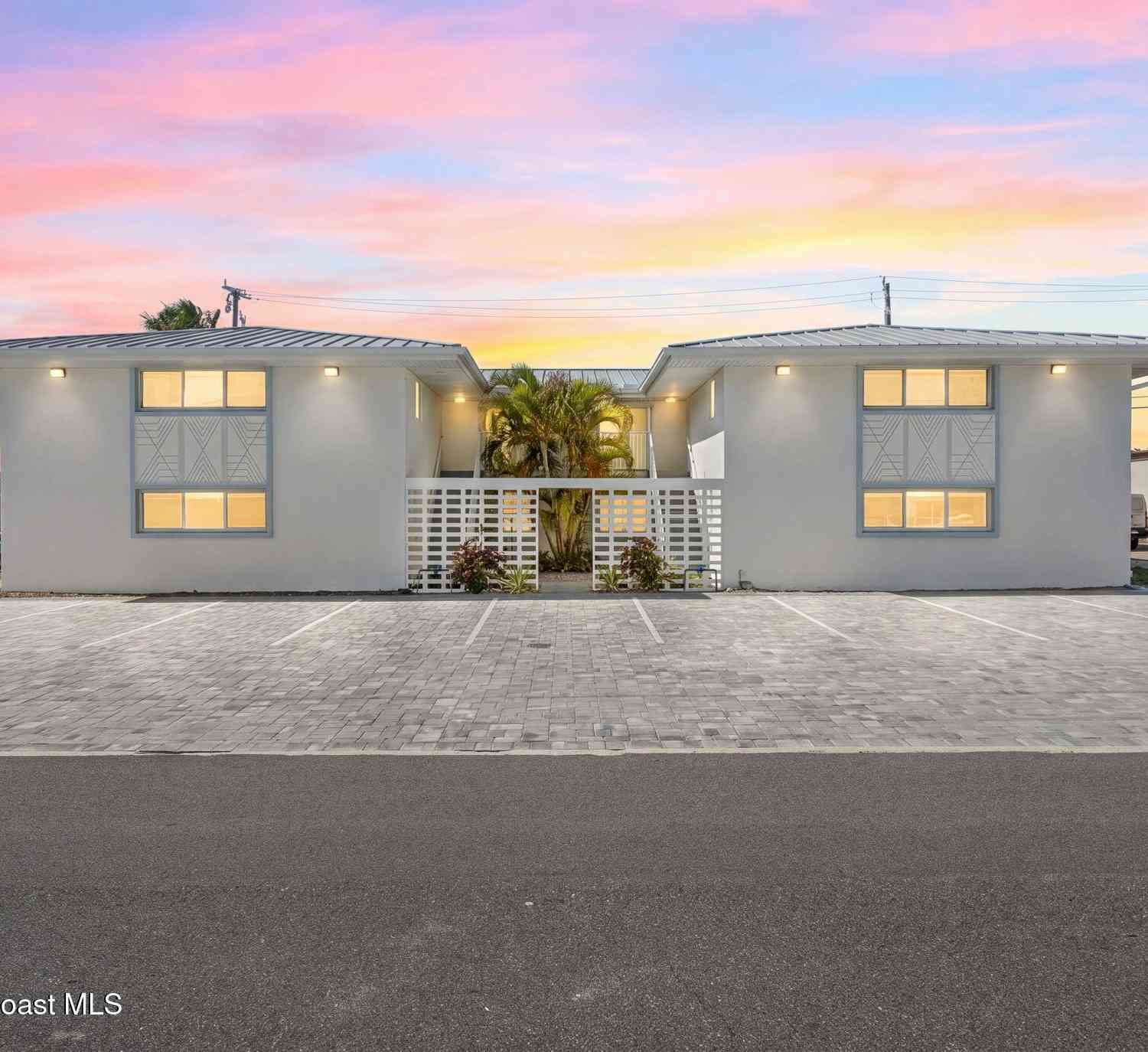 Apartment For Rent - 210 6th Avenue #1<br/> Indialantic, FL 32903