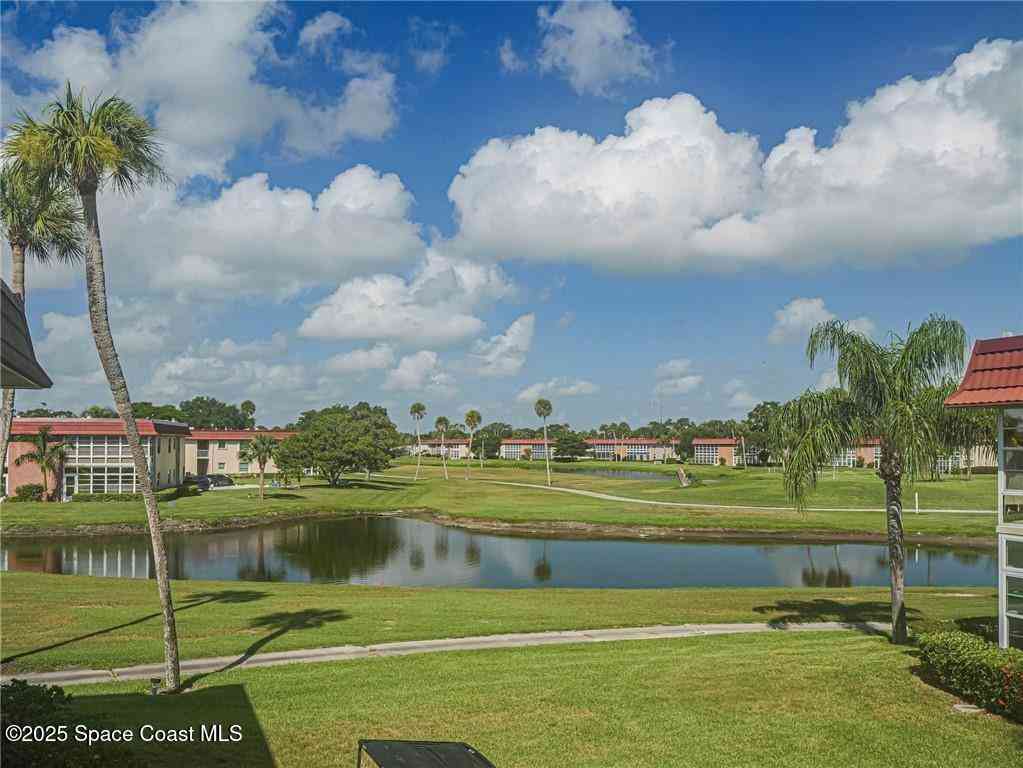 Condo For Rent - 76 Royal Oak Drive #205<br/> Vero Beach, FL 32962