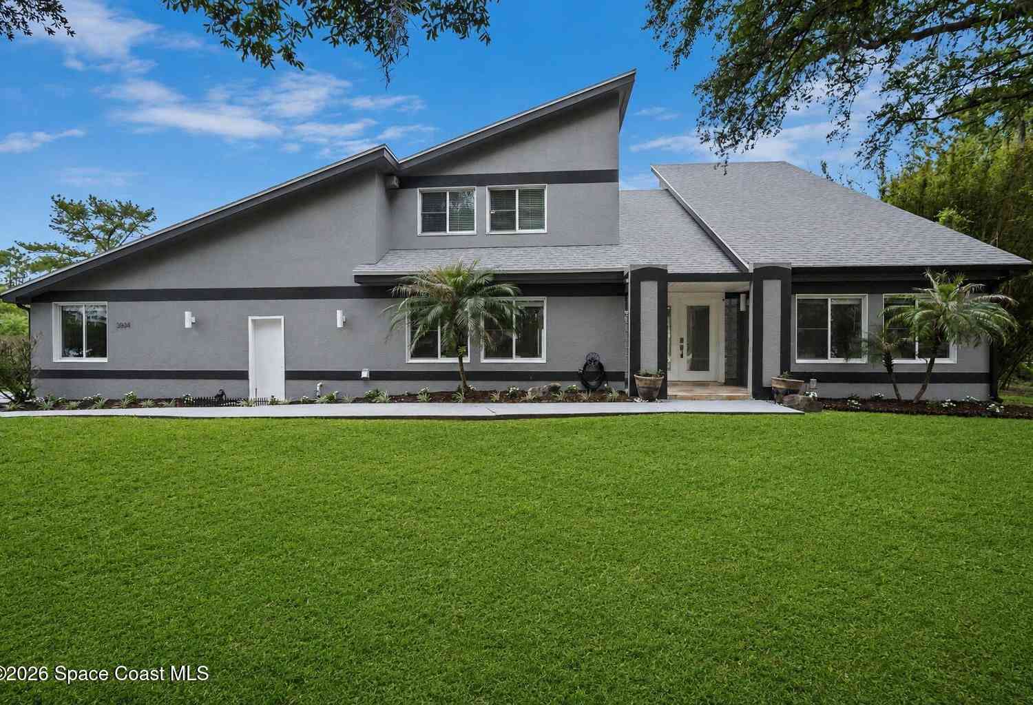 Homes For Sale - 3884 Goshawk Place<br/> Titusville, FL 32796
