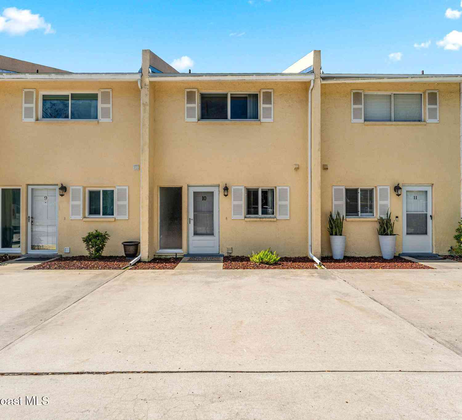 Condo For Sale - 402 N 1st Street #10<br/> Cocoa Beach, FL 32931
